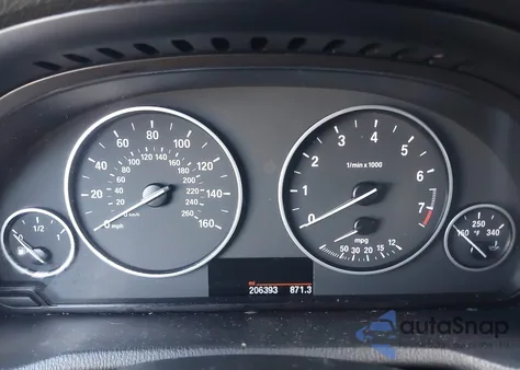 2016 BMW X3 xDrive28I z USA, uszkodzony, nr VIN 5UXWX9C59G0D69792